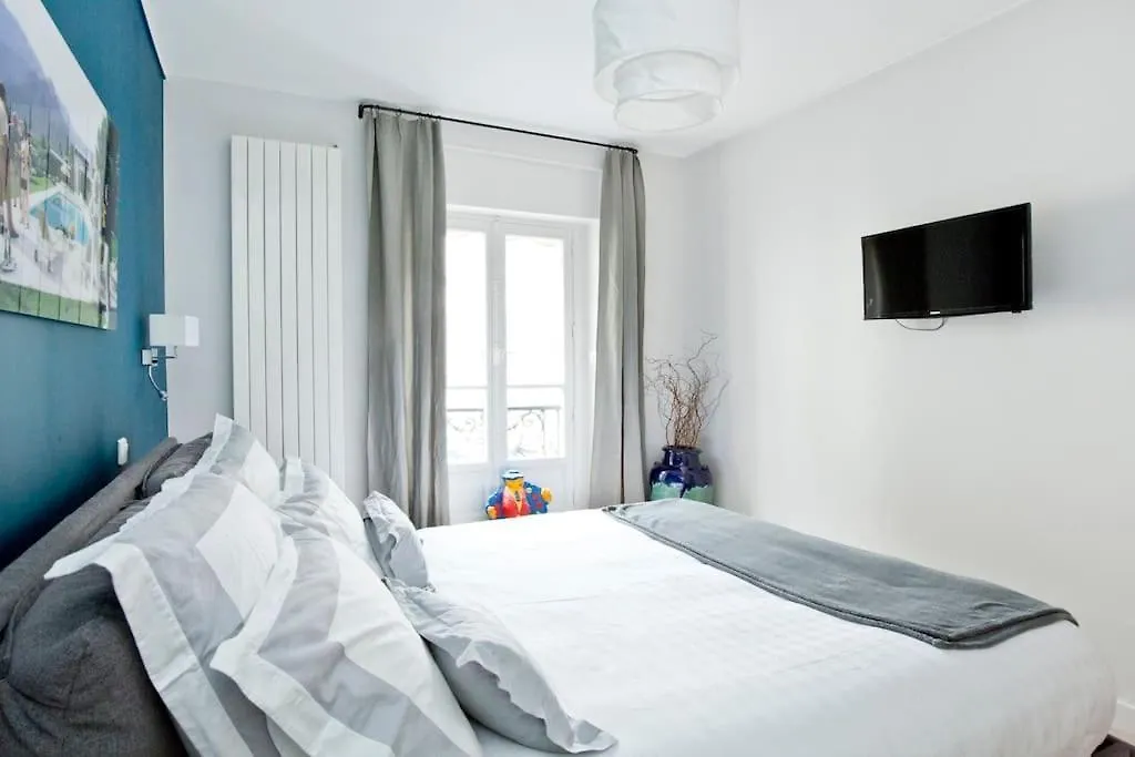 Appartement De Luxe 1 Chambre Tour Eiffel Avec Balcon Paris