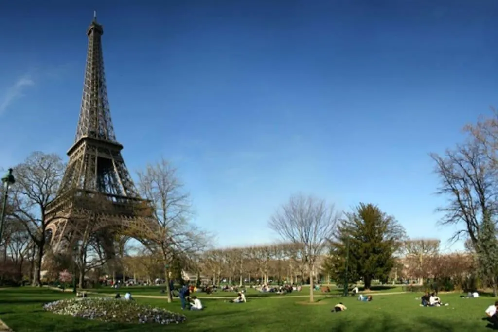 Appartement De Luxe 1 Chambre Tour Eiffel Avec Balcon Paris 0*,